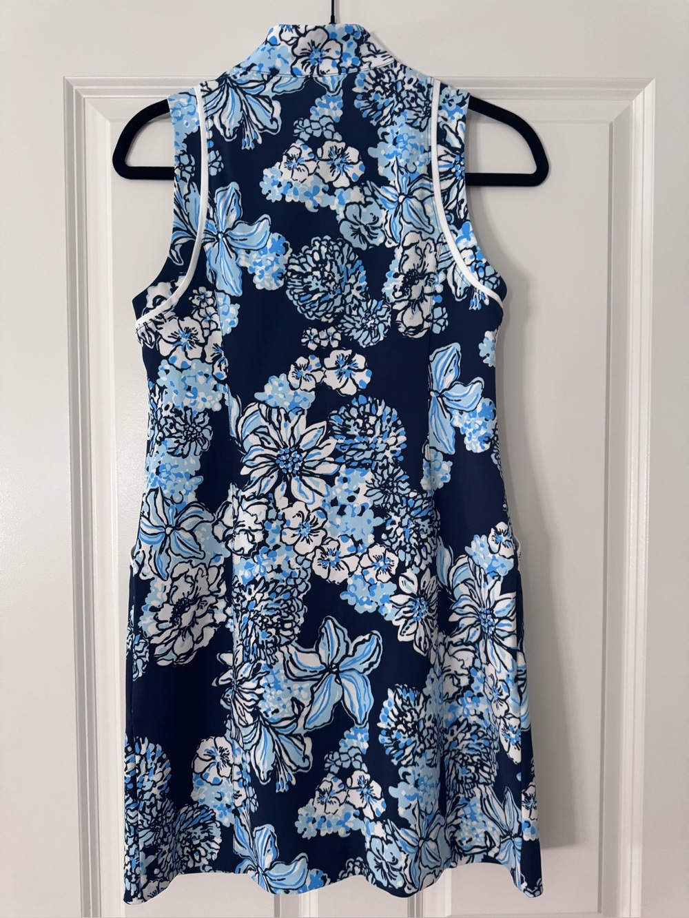 NWT Lilly Pulitzer Kathy Golf Dress UPF +50 SZ 2 Low Tide Navy Bouquet All Day - Picture 5 of 15